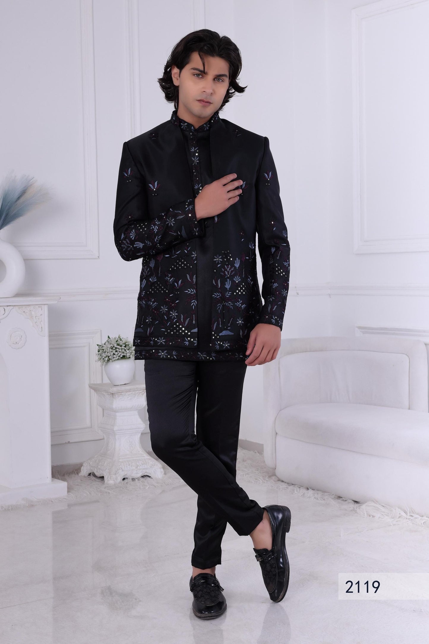Embroidered Black Indo-Western Sherwani: Men's Wedding Bandhgala Suit Laroyal